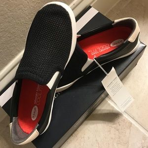 NWT & Box - Dr. Scholls Black Sneaks - Sz 6!